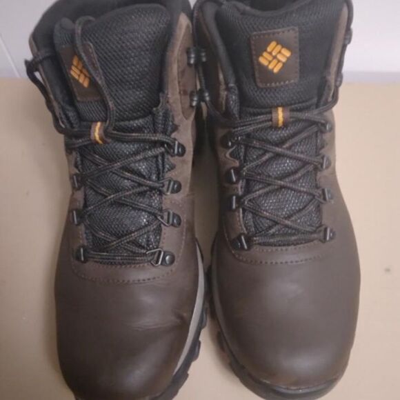 Columbia Men's Brown Steel Toe Hiking Boots